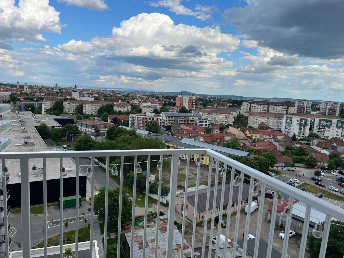 Glim Suite Oradea Exteriör bild