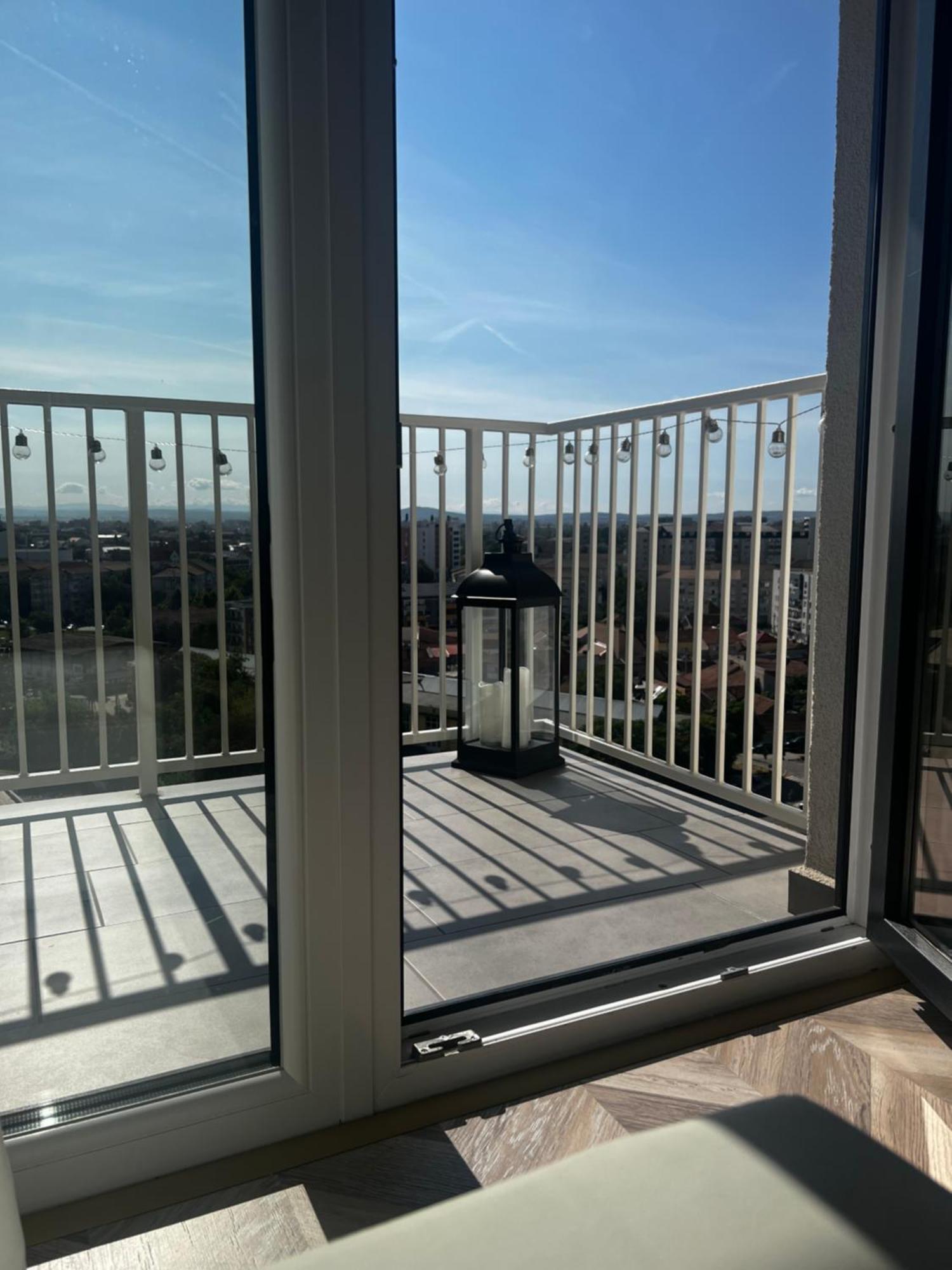 Glim Suite Oradea Exteriör bild